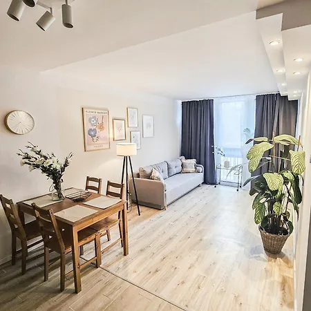 White Apartment Grzybowska Warsaw Exterior photo