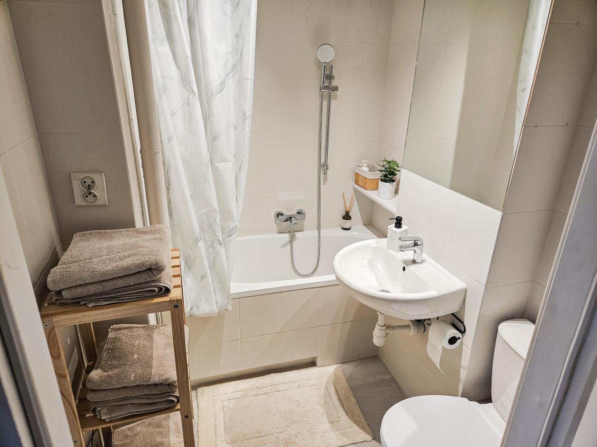 Apartment White Grzybowska Warschau