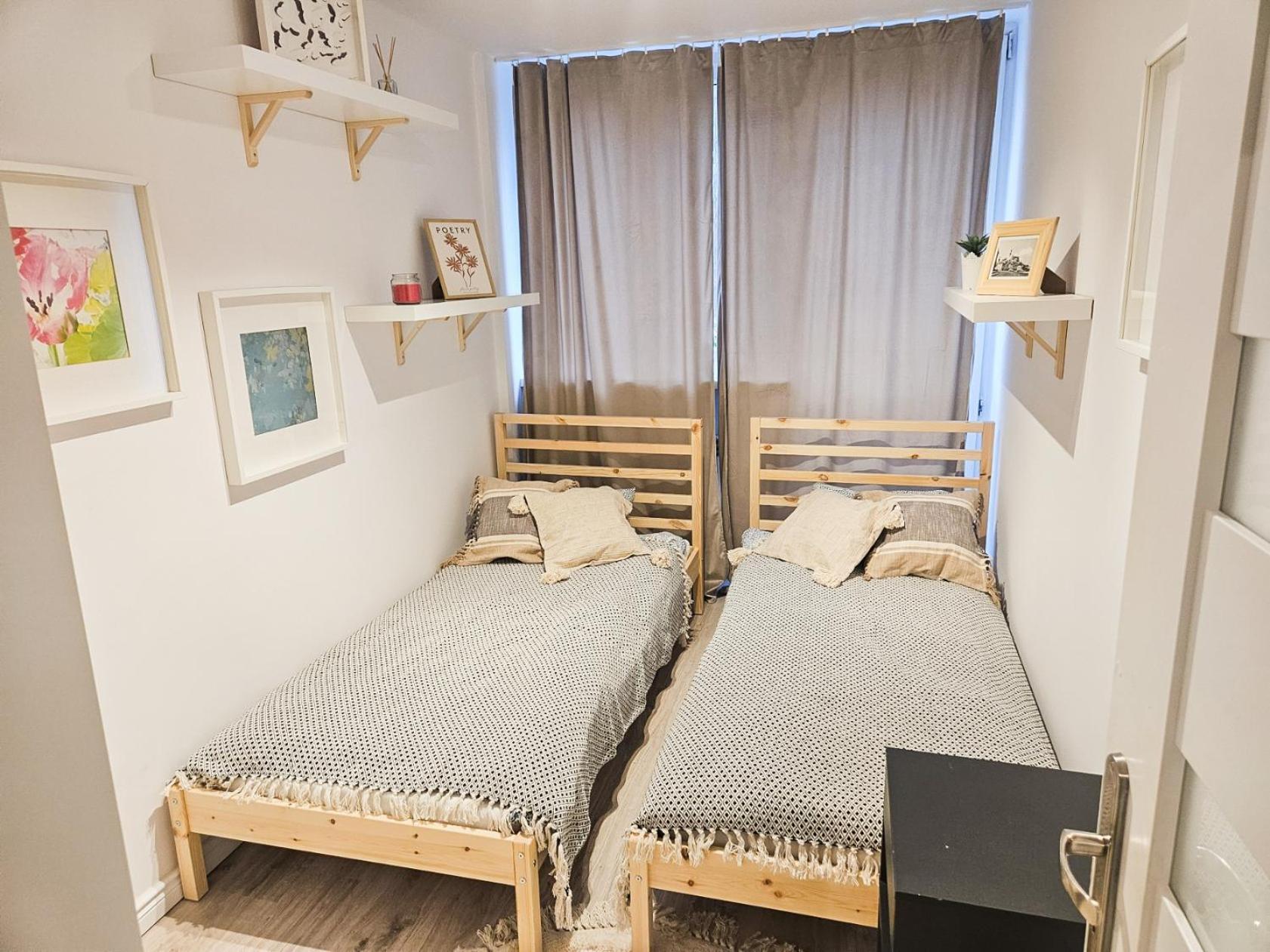 White Grzybowska Apartment Warsaw