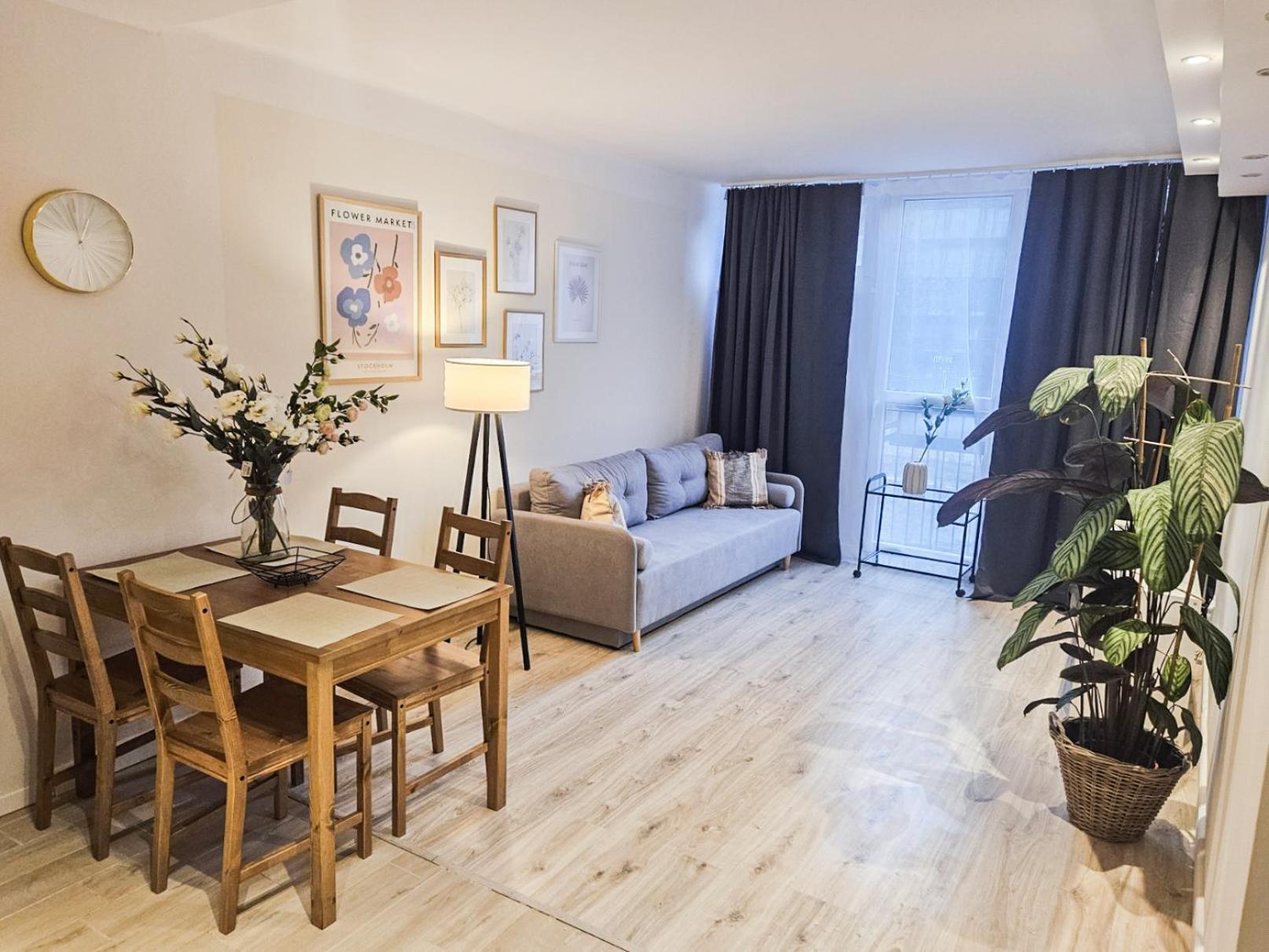 Apartment White Grzybowska *